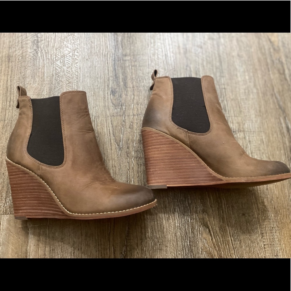 Hinge wedge boot - mocha, size 7